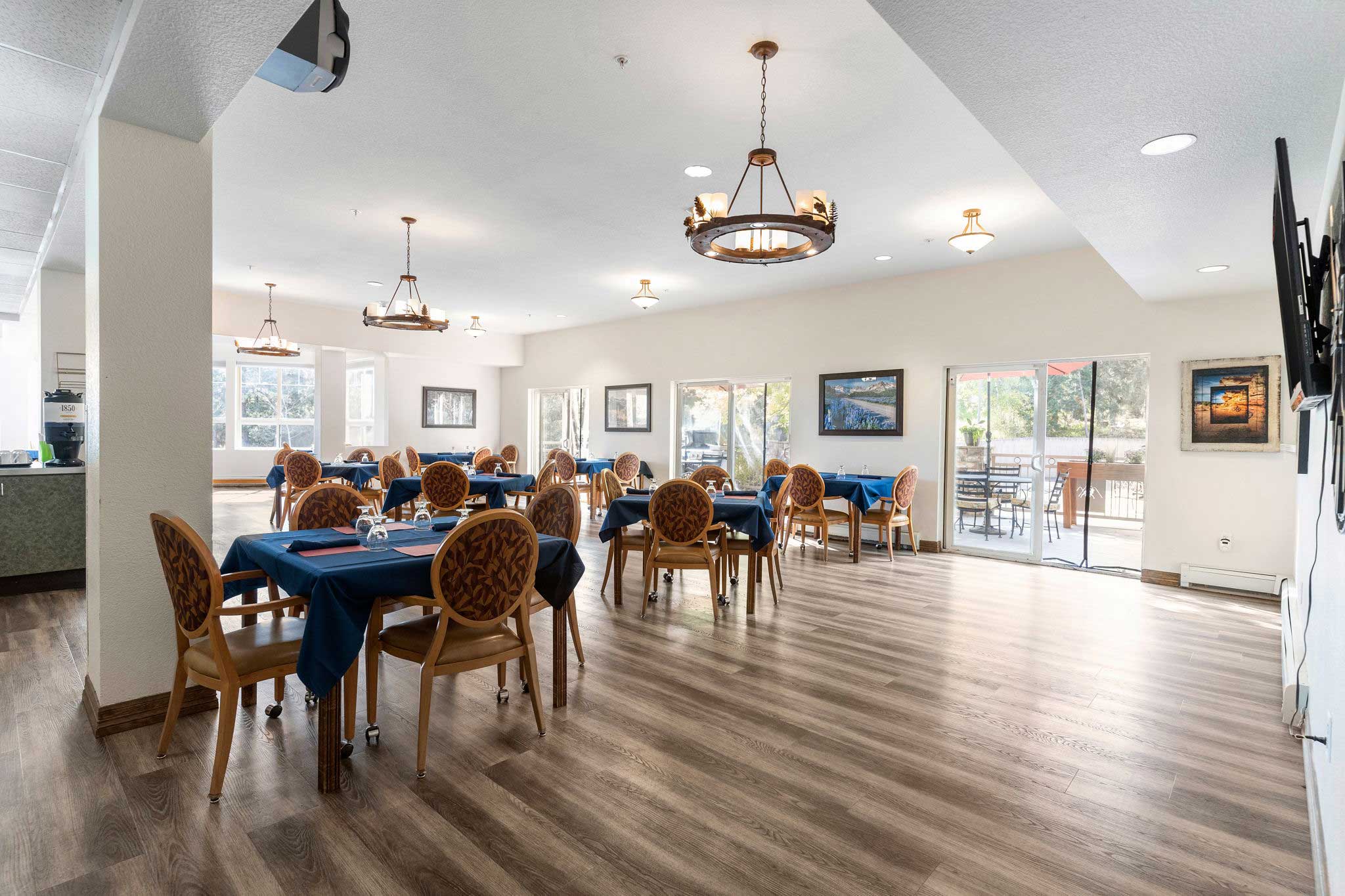 Assisted Living at Elk Run, Evergreen CO, dining